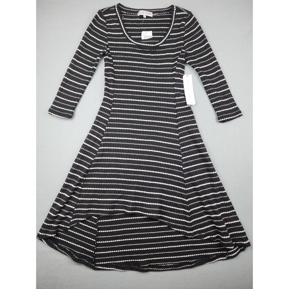 Almost Famous Dress Juniors M Black Stripe Hi Low Sweater Swing Knit 3/4 Sleeve